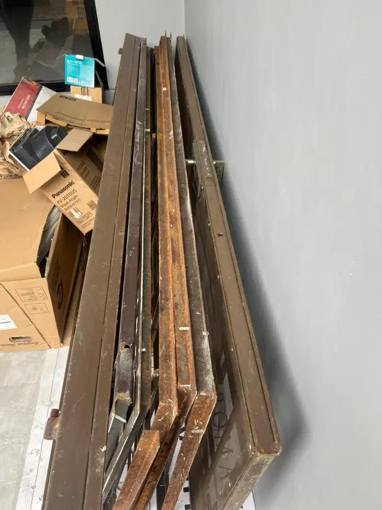 Besi Teralis Jendela dan Pintu Teralis