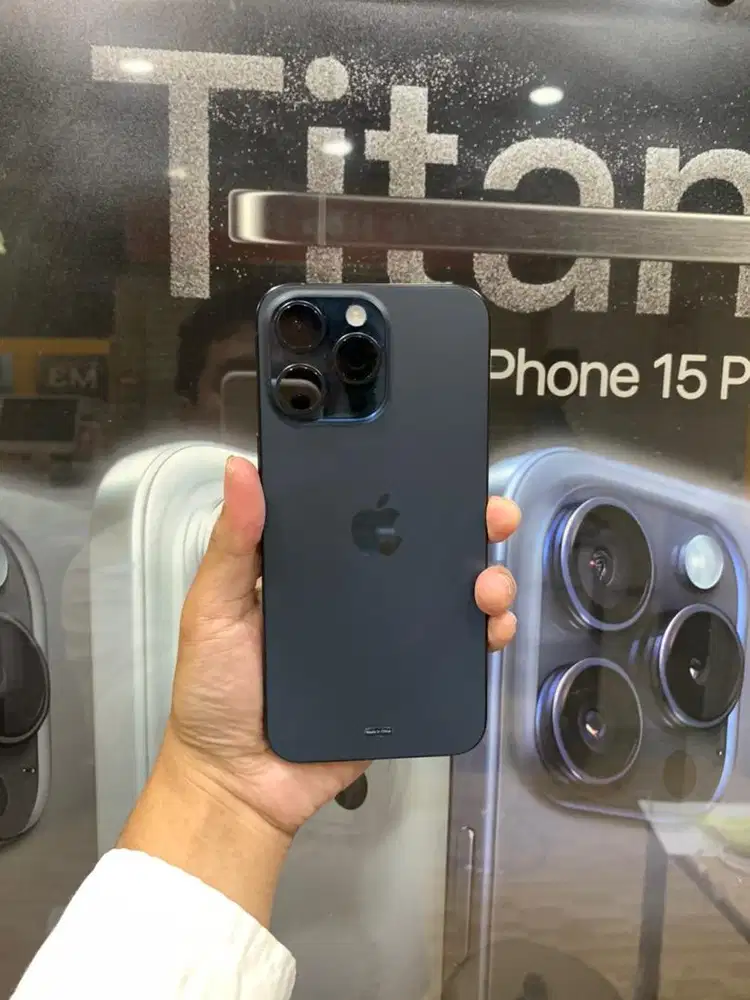 Second iPhone 15 Pro Max 512GB Blue Garansi iBox