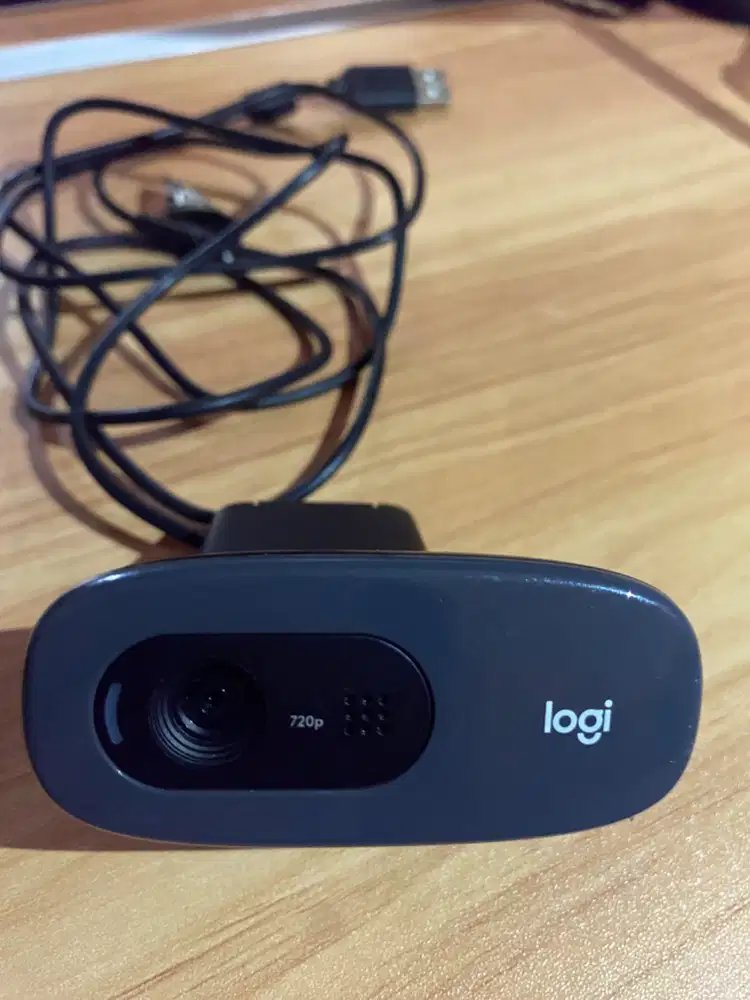 Logitech C270 webcam resolusi HD 720p