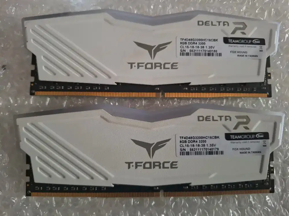 TeamGroup T-Force Delta RGB White 16GB Kit CL16 - NO BOX