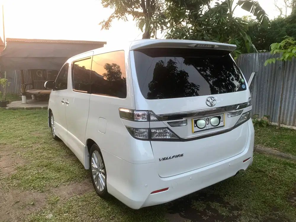 Toyota Vellfire ZG Premium Sound