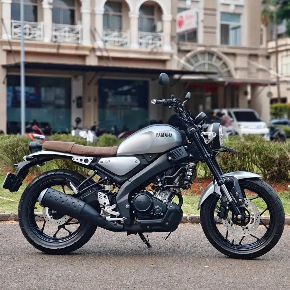 YAMAHA XSR 155 SILVER 2023 KM 5K PAJAK PANJANG SUPER MULUS