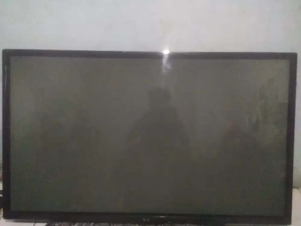 Televisi LG 50 inchi