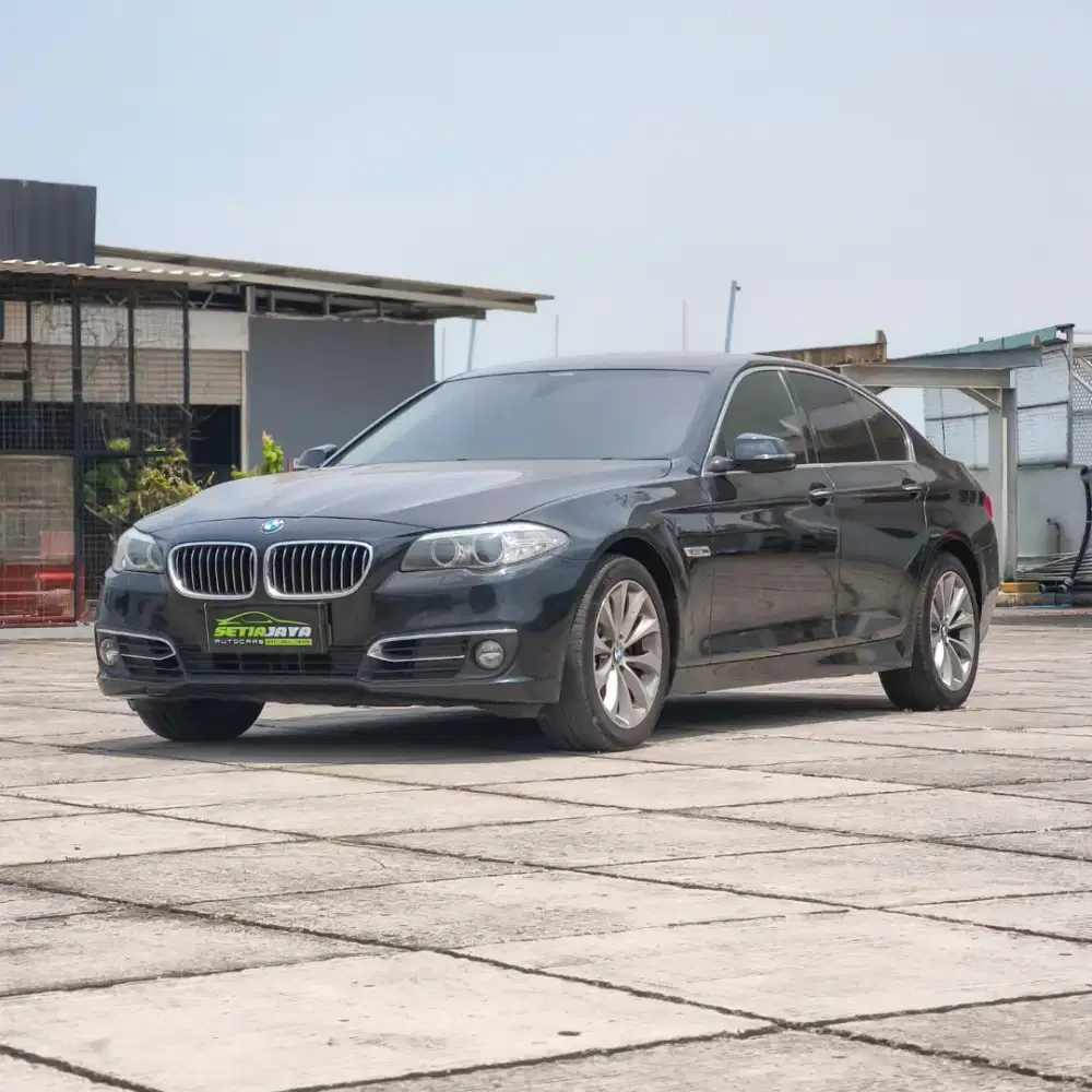 Bmw 520i luxury  2000cc at 2015