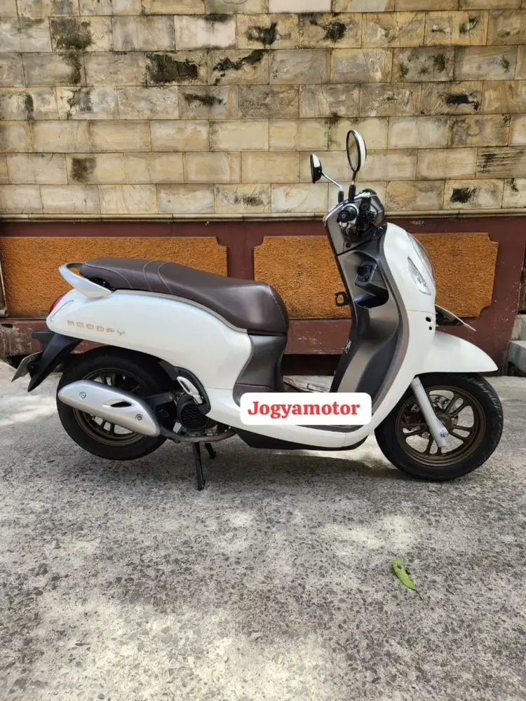 (B) honda scoopy prestige 2023 cash // credit