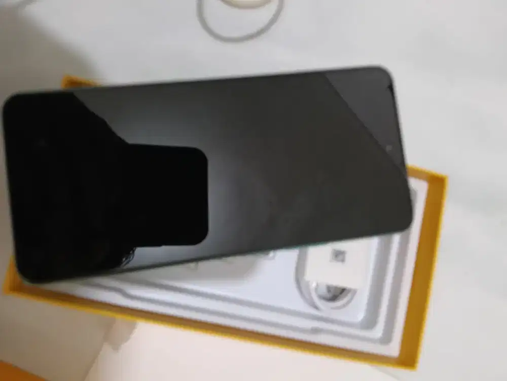 Realme 14t mulus baru sebulan pakai