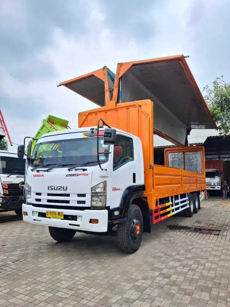Wingbox Tronton Isuzu Giga Fvm 285ps 2018 6x2