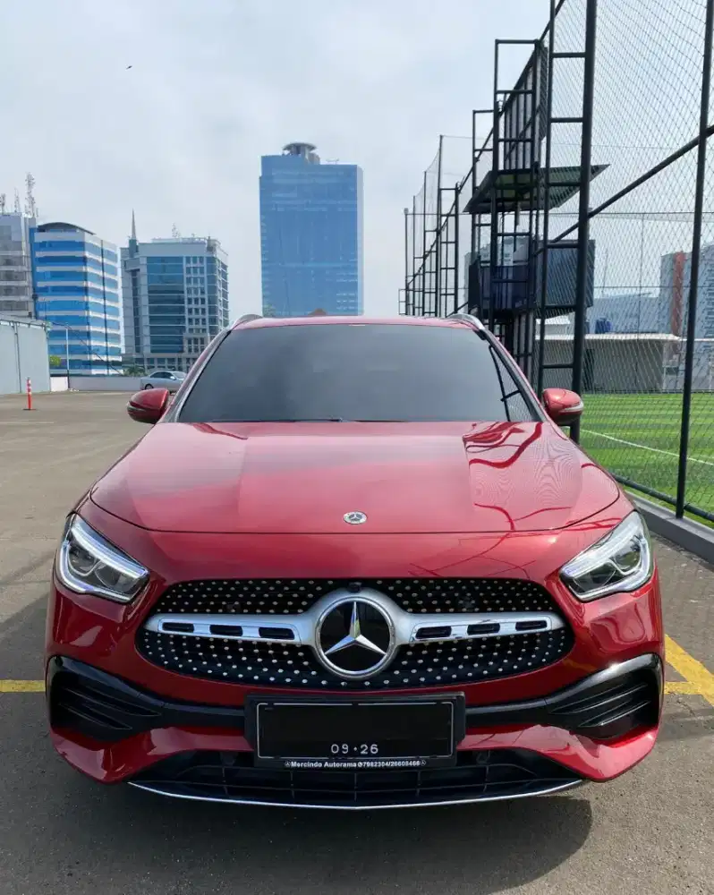 Mercedes Benz GLA200 AMG 2021