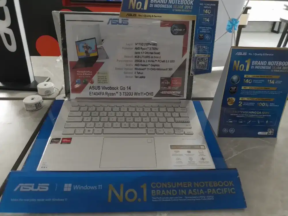 ASUS E1404FA RYZEN 3 7320U 8GB/256GB