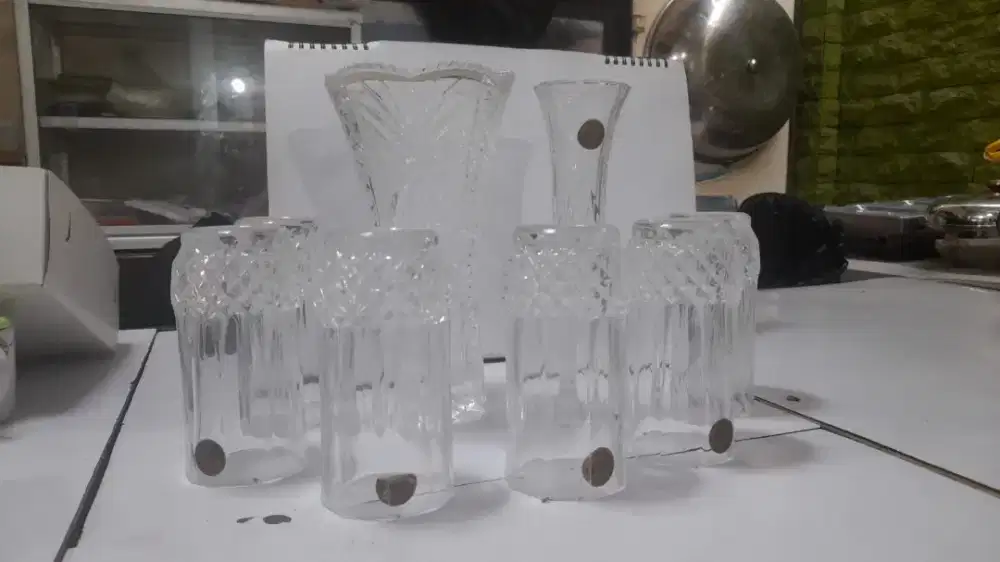 Set Gelas Kristal & 2 Vas Kristal Ukir (11 Pcs)