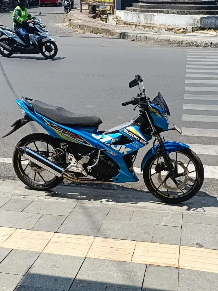 Satria FU karbu 2015 Biru GP