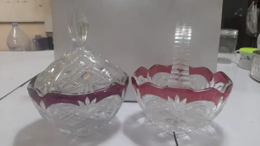 Toples Kristal & Keranjang Kristal Motif Bunga