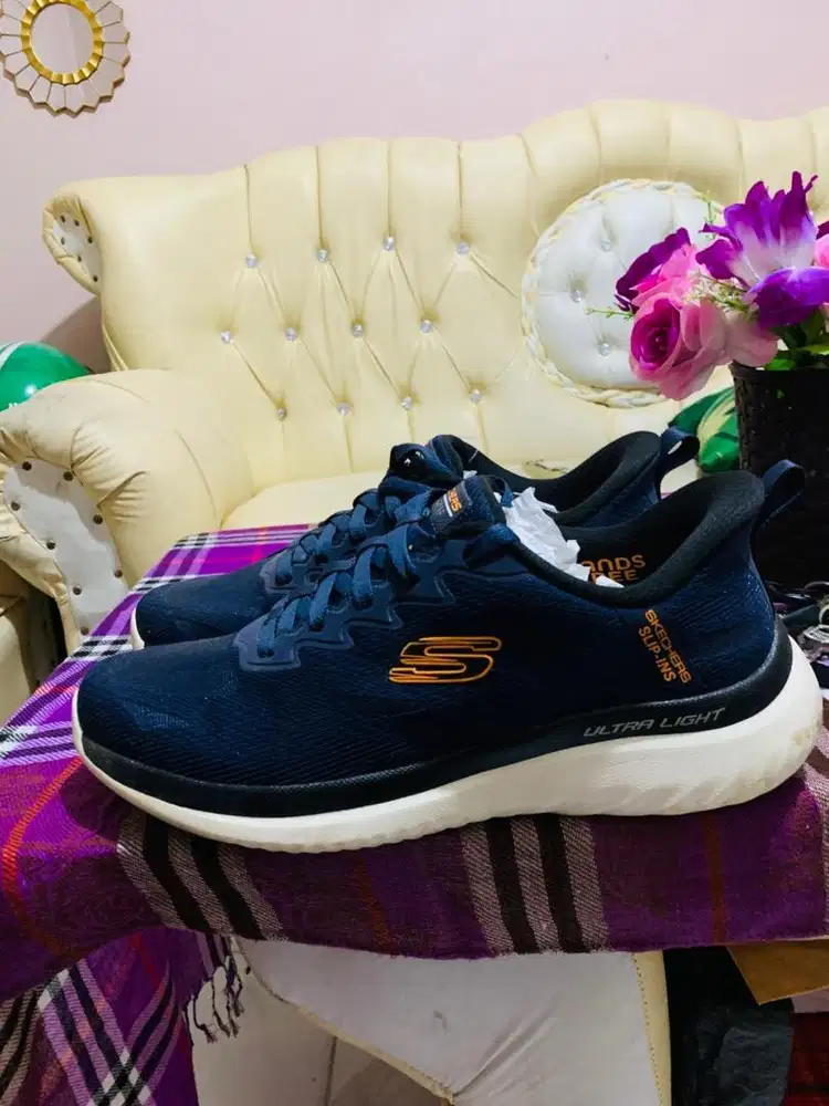 sepatu skechers original