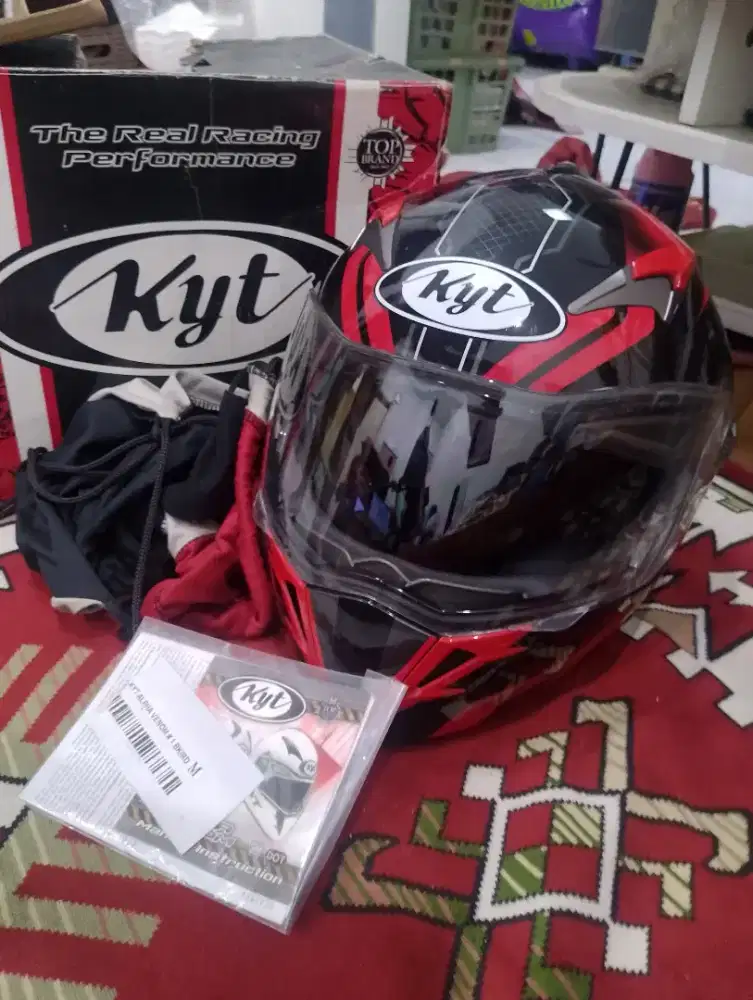 Helm full face KYT Venom 2