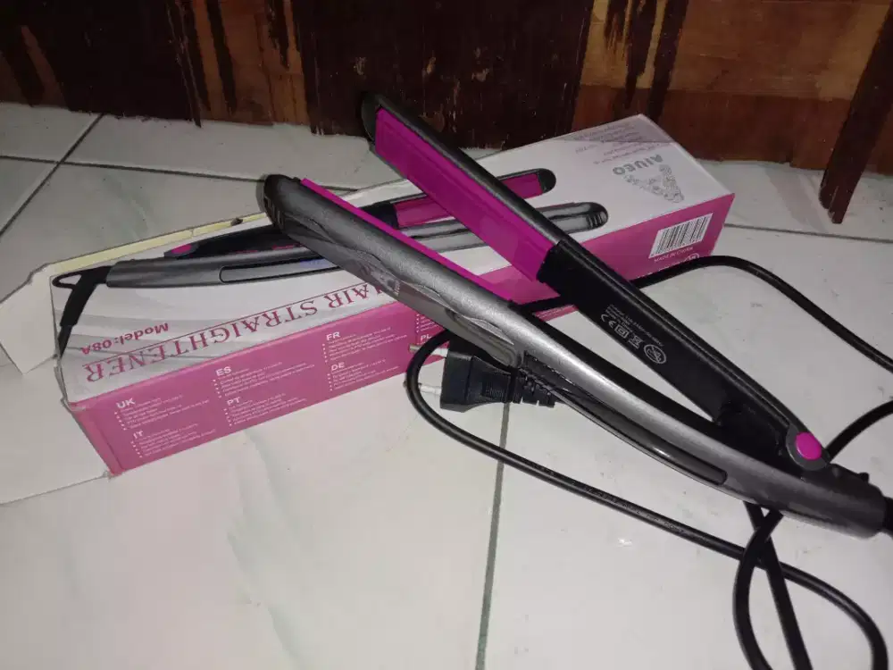 Catokan rambut merk AIUEO model 08A