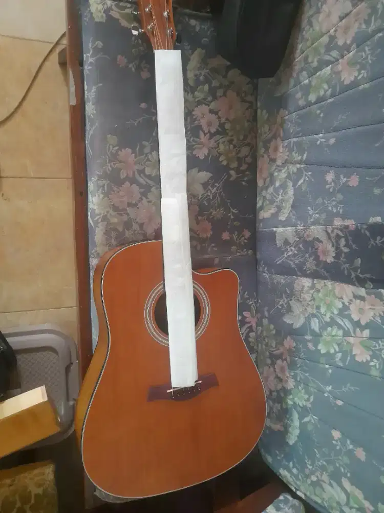 Gitar cowboy gw240 ns. Masih baru gress