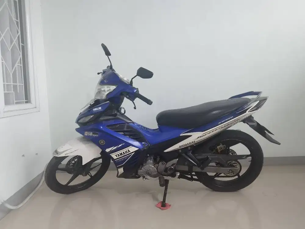 Jupiter MX 135 (Biru)