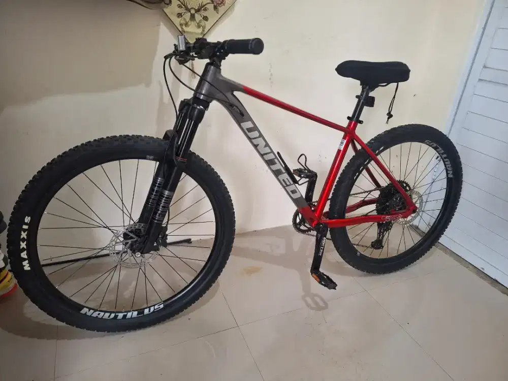 SEPEDA UNITED BIKE CLOVIS 5.10