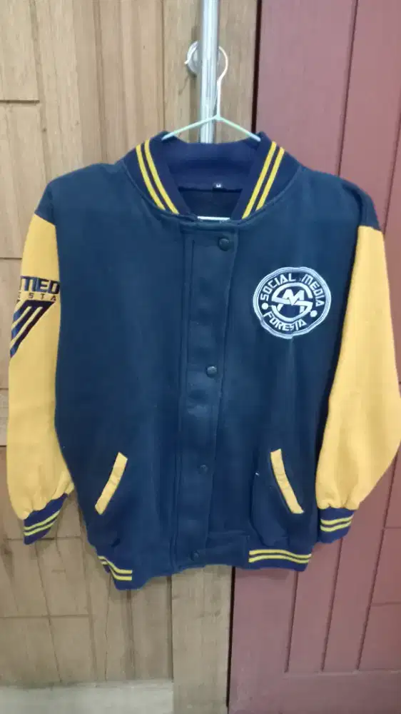 Preloved jaket Pribadi