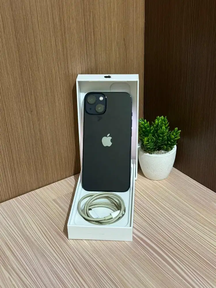 iPhone 13 Dark Blue 256GB