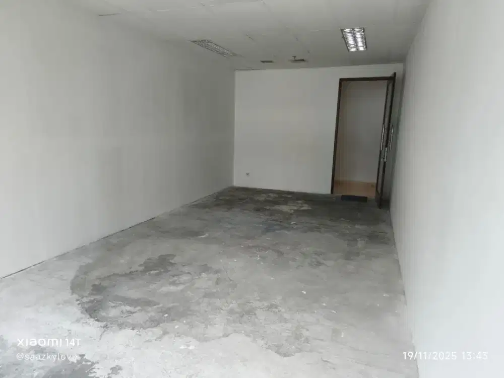 SEWA KANTOR DI JAKARTA PUSAT KH  MANSYUR  33M32  BARE   175K NEGO Sewa