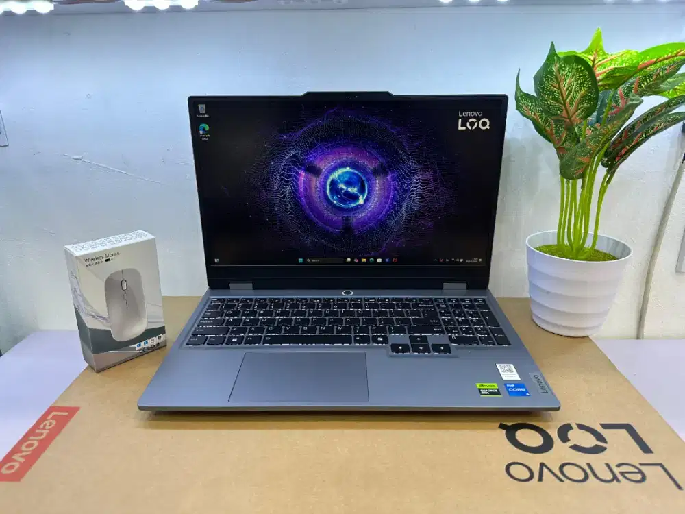 LENOVO LOQ 15IAX9 
CORE i5-12450HX 
RAM 12GB 
SSD 512GB RTX 3050 6GB