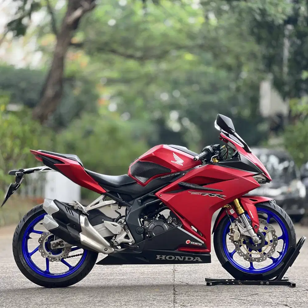 HONDA CBR250RR ABS MERAH 2019 KM LOW SIAP RIDING
