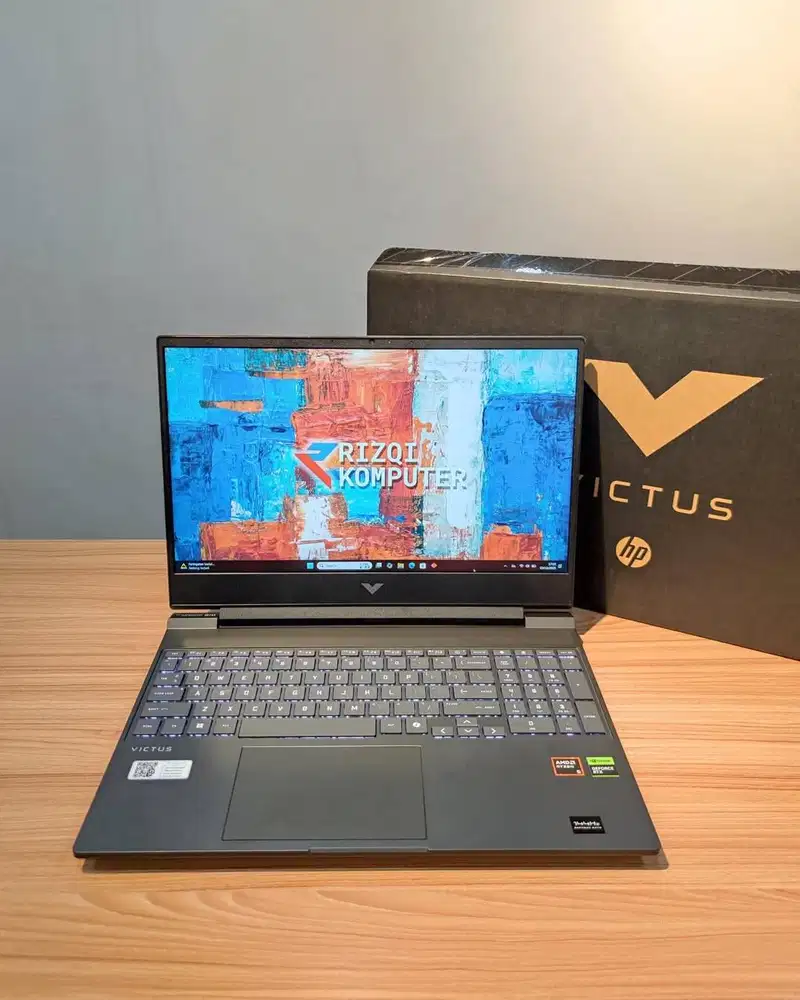 HP Victus Gaming 15-FB3150AX AMD Ryzen 5 240 APU Ram 16GB SSD 512GB