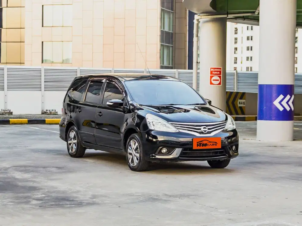 NISSAN GRAND LIVINA 1.5 XV MT