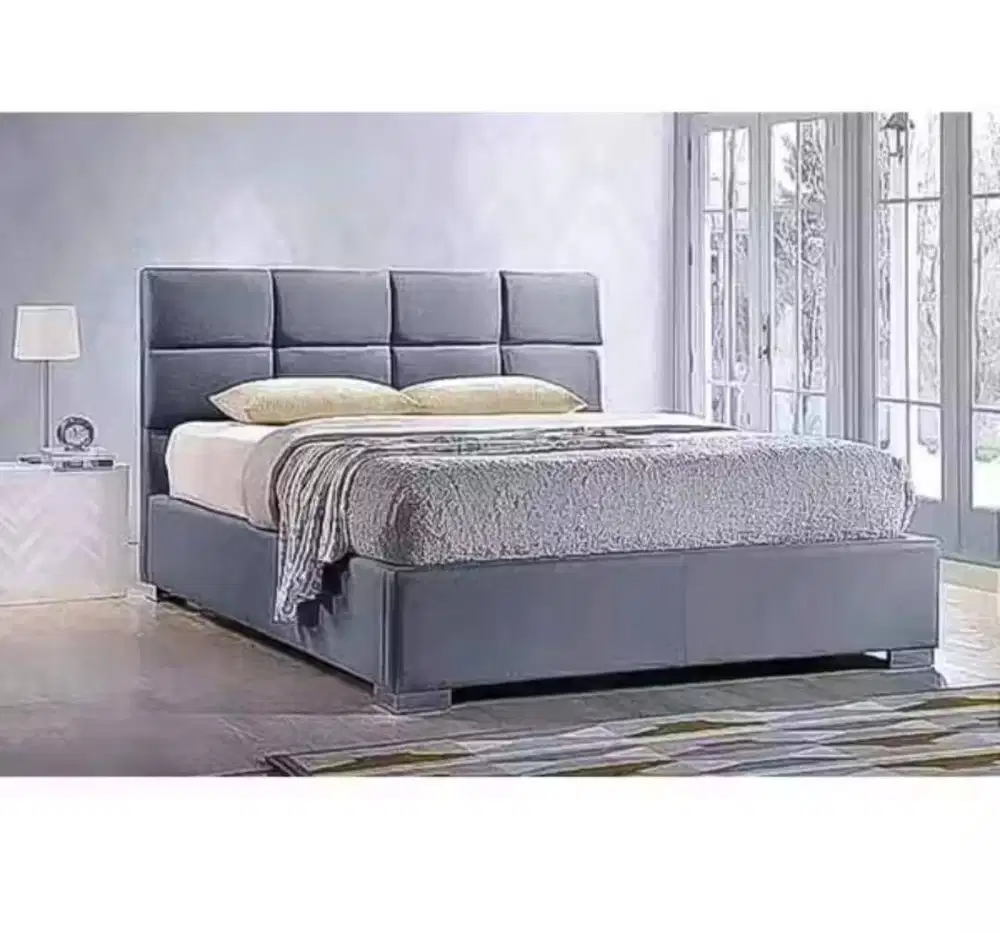 Divan Kolam Plustop tanpa kasur ukuran 160x200