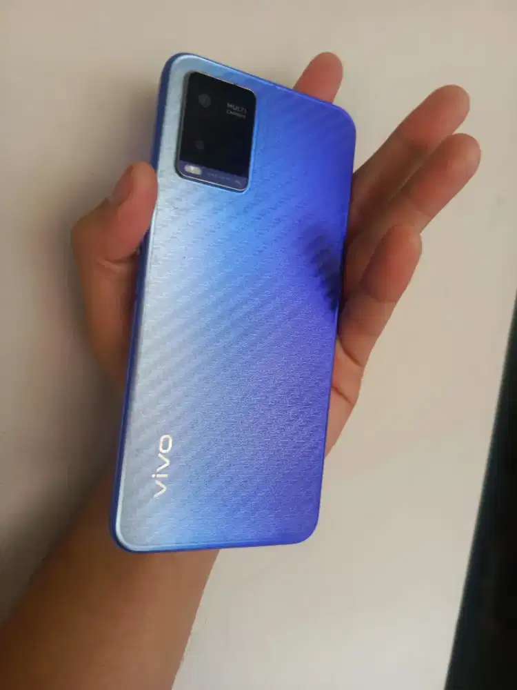 Vivo Y21 4+1/64 HP dan Casan