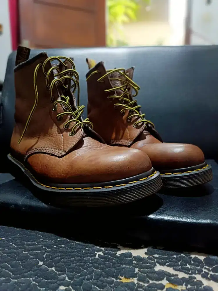 Dr.martens boots original bekas