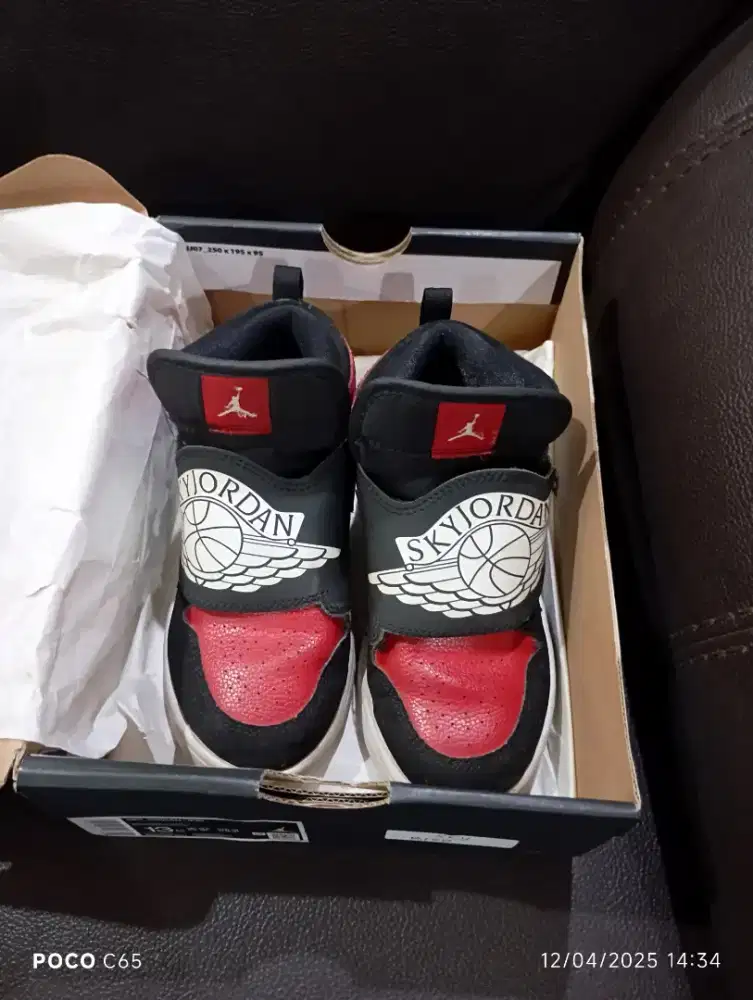Sepatu anak L/P Nike sky Jordan 1