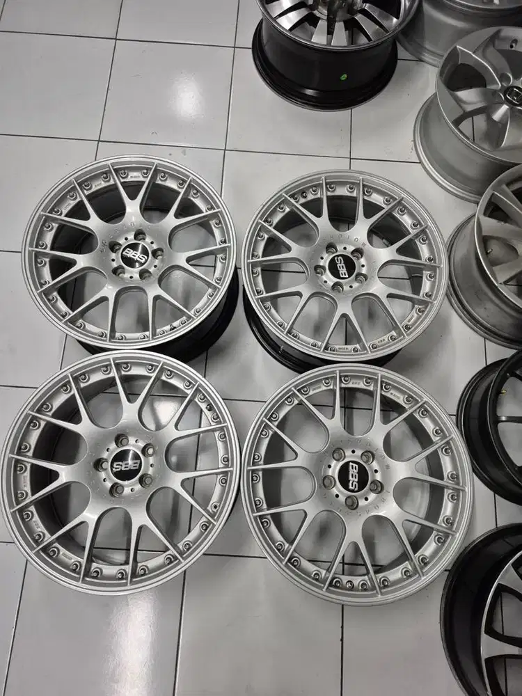 Velg Orginal BBS CIR R19 pcd 5*114.3/100 lebar 8/8.5 Et 35..4pvs