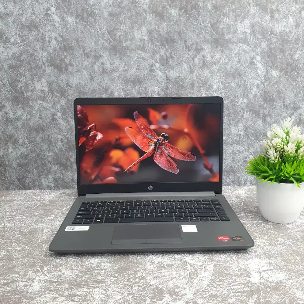 Laptop HP 245 G8 AMD Ryzen 3-5300U Ddr4 8GB Nvme 256GB Siap pakai