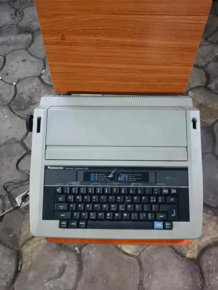 MESIN KETIK MERK PANASONIC