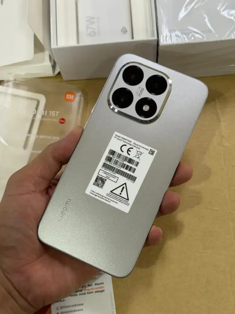 Xiaomi 15T 12/512GB Leica Optic Garansi Resmi Like New 5 Hari Pake