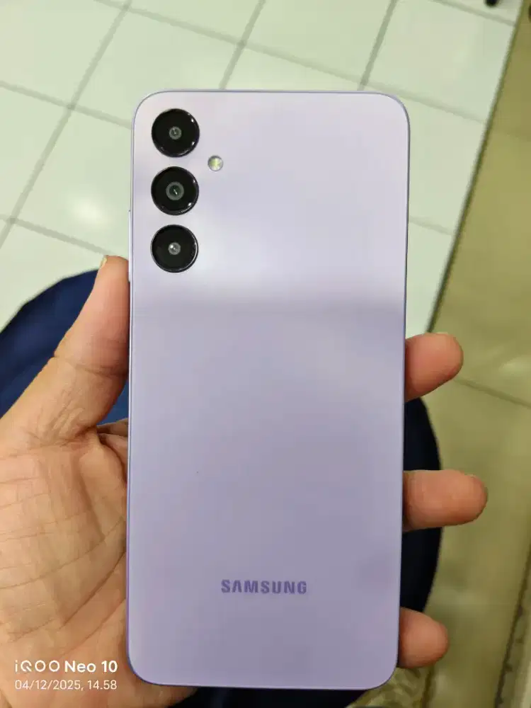 Samsung Galaxy a05s warna purple