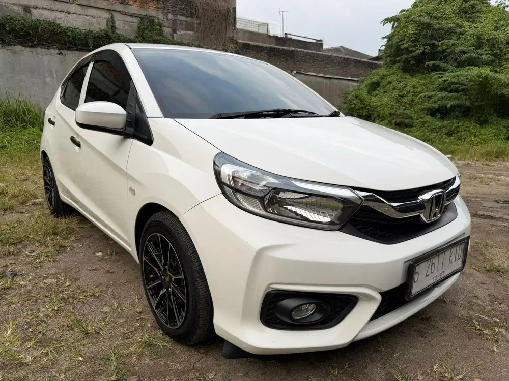 brio e at matic 2022 putih at matic km low