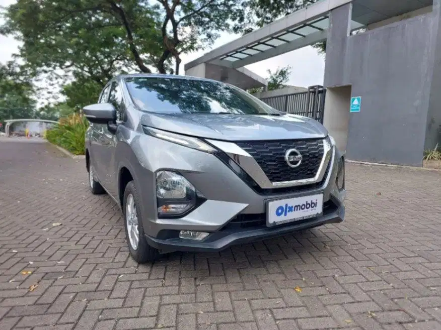 LOW DP Nissan Livina 1.5 EL Bensin-AT 2019 BMT