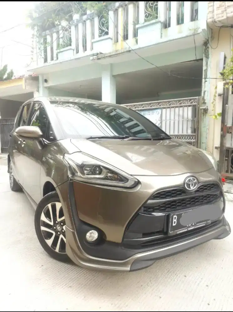 Coklat itu hangat sehangat Sienta Q 2017 AT