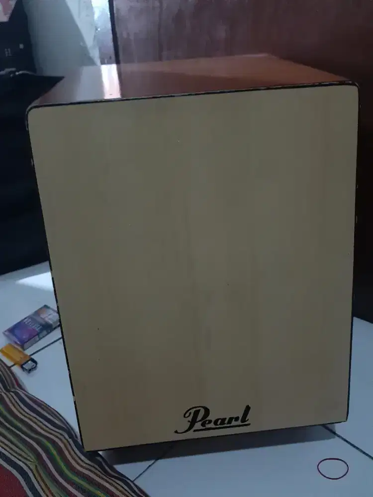 Cajon model trapesium