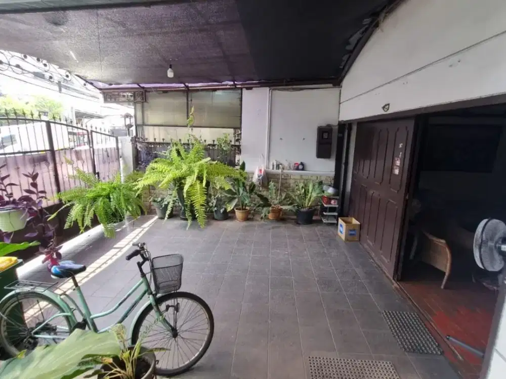 DIJUAL RUMAH 2LT JL. KRAMAT JAYA BARU  JAKARTA PUSAT