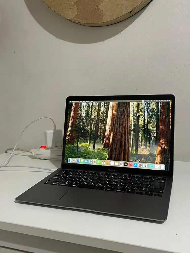 Macbook Air M1 2020 8/256 GB