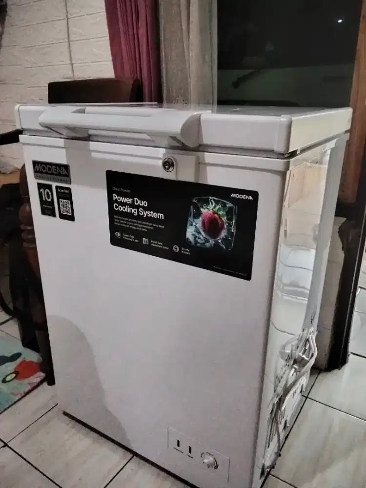 Modena Professional Chest Freezer 116L