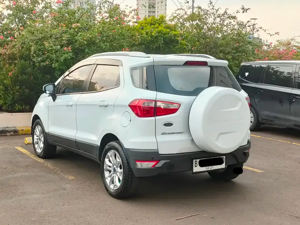 Ford Ecosport Titanium 2014 Matic KM 40 RB ANTIK ISTIMEWA