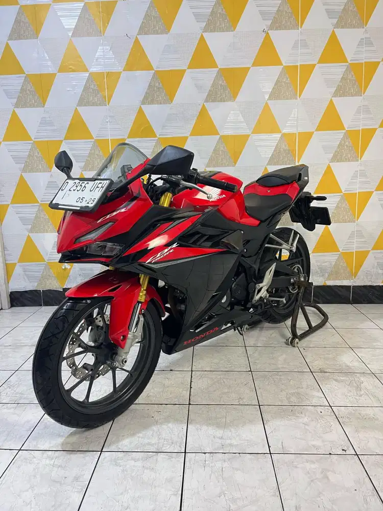 Honda CBR 150R new 2024 antik seperti baru