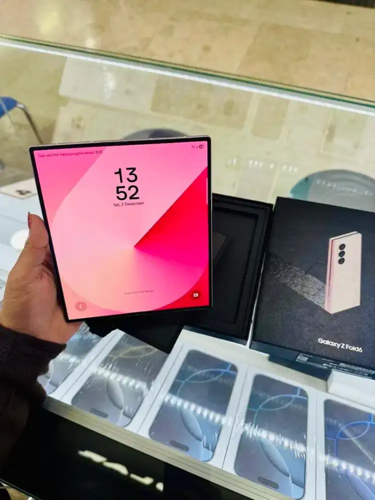 Samsung Galaxy Z Fold 6 5G 12/256 GB PINK Ex Garansi Resmi Sein