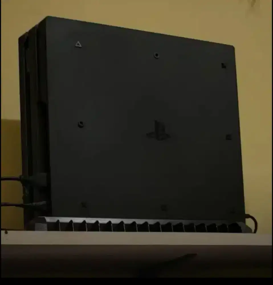 Playstations (PS) 4 FAT 500GB