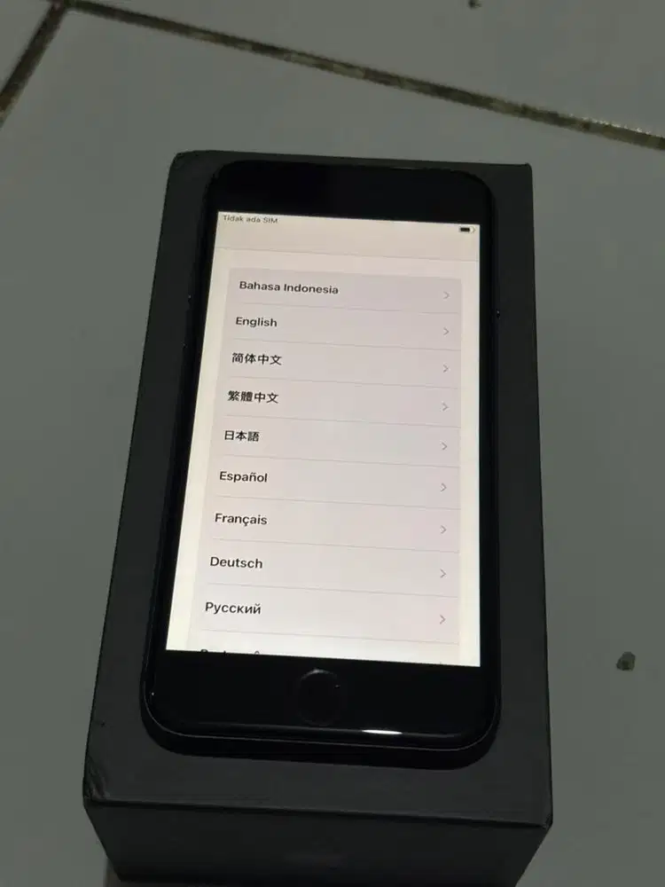 Iphone 8 grey / hitam 64 gb original